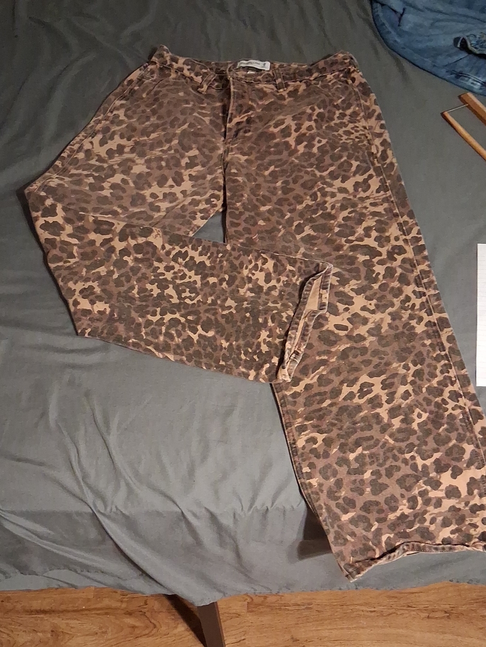 Abercrombie & Fitch Brown Leopard Print Cargo Pants